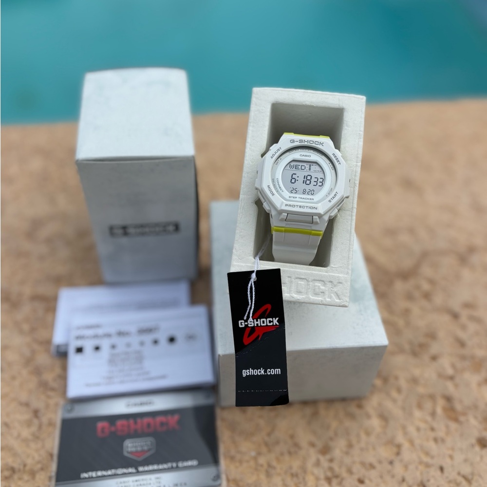 G-Shock White and Green Digital Watch - Picture 8 of 9